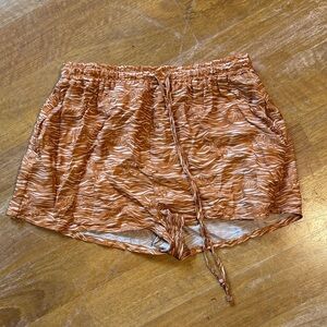 Chic Zebra Print Women's Athletic Shorts